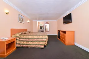 Dynasty Inn Gardena California - Image 3