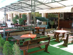 Opal Hotel - Image 5