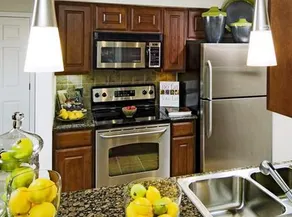 Quarry Hills Apartments - Image 4