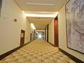 Jingu Hotel - Image 4