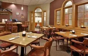 AmeriStay Inn - Image 5