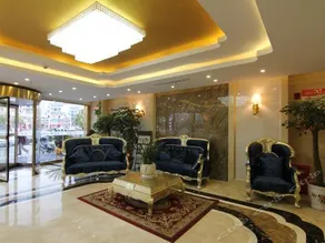 Yinglun Fashion Hotel - Image 4