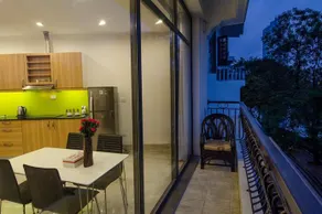 Louis 25 Apartment - Image 5