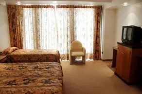 Hotel South Beach - Image 5