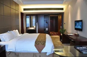 Intercity Hotel - Image 5