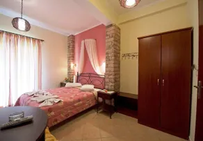 Akis House - Image 3