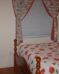 Boutique Waterfront Lodge - Image 4
