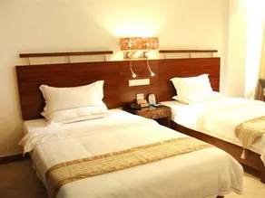 Golden Avenue Hotel Sanya - Image 3