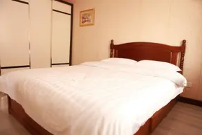 Qingdao Home Holiday Hotel - Image 4