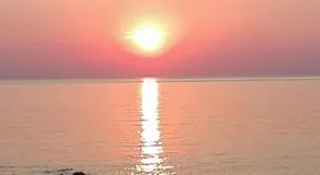 The Home of Relax - Image 2