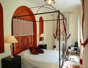 Riad Helen - Image 5
