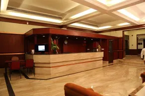 Vista Rooms at Variety Hall Road - Image 2