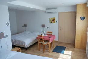 Chambres Dhotes Les Vignes - Image 4