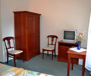 Nosztalgia Hotel - Image 5