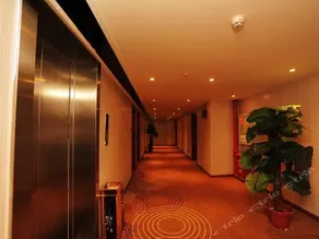 Riyuexin Business Hotel - Image 3