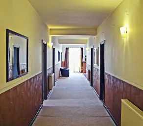 Cazare Karmina - Image 4