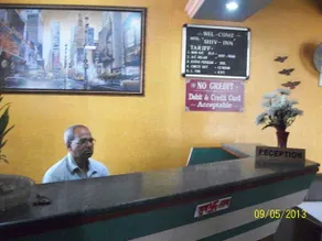 Hotel Shiv Inn - Image 3