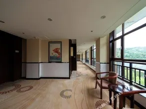 Tianshui Maiji Mountain Hot Spring Tourism Hotel - Image 4