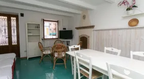 S128 - Sirolo, delizioso trilocale in centro con aria condizionata - Image 3