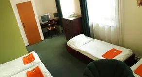Hotel Dermot - Image 4