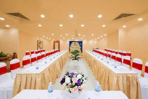 The Light Hotel - Image 5