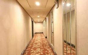 Yifeng Harbour Hotel - Image 4