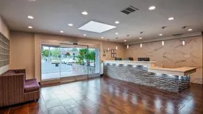 SureStay Plus Hotel by Best Western Sacramento Cal Expo - Image 3