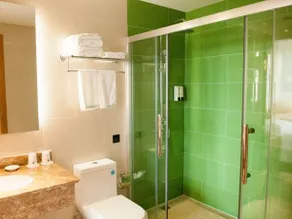 Greentree Inn Jiaxing Haiyan Passenger Transport Center Hotel - Image 4