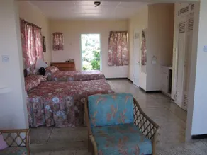 Tropic Breeze Hotel - Image 4