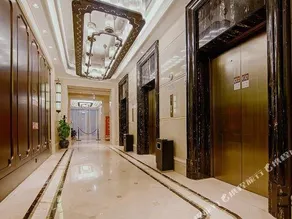 Dragon Dream Hotel - Image 3