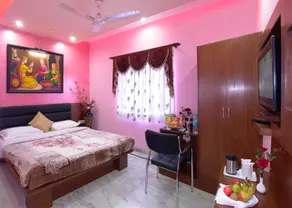 Hotel Royal Villa - Image 2