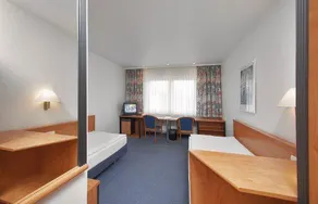 NKF Hotel - Image 4