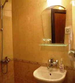 Trendy Inn - Image 2