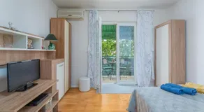 Nice Studio Apartment Natali in Mali Maj - Image 3