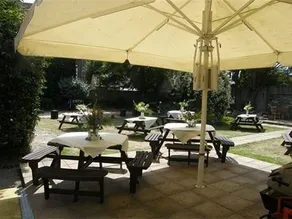 The Seaview Hotel - Image 5
