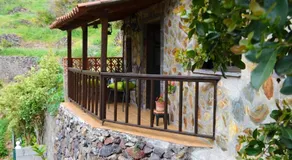 One bedroom house with city view enclosed garden and wifi at Hermigua 3 km away from the beach - Image 3