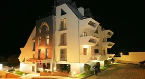 Alex Family Hotel - Image 2