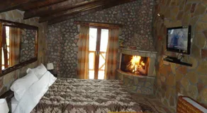 Suites Zachlorou - Image 2