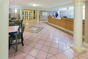 Baymont by Wyndham Lubbock - Downtown Civic Center - Image 5