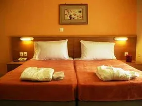 Family Inn Hotel - Image 3