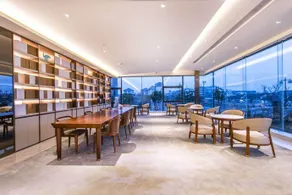 Plaza Hotel Suzhou - Image 2