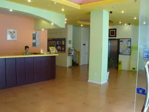 Home Inn Yangshuo West Street Chengzhong Road - Image 2