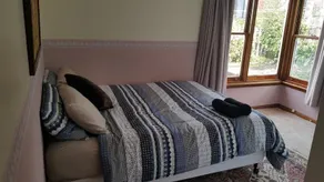 Snug Bed and Breakfast - Image 3