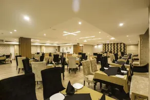 Hotel Sky - Image 4
