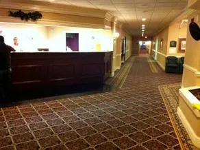 Governor's Inn & Suites - Image 4