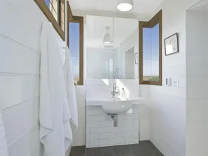 Southern Exposure - Image 3