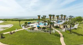 Beach Retreat - Image 2