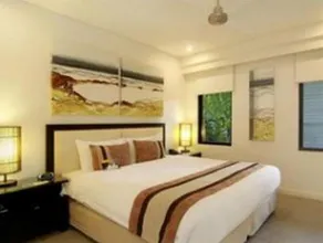 The Boutique Collection at 10 Mitre Street Port Douglas - Image 2