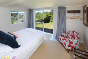 Cloud Nine Cottage Waiheke - Image 2