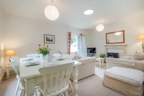 Broomhill Manor Holiday Cottages - Image 3